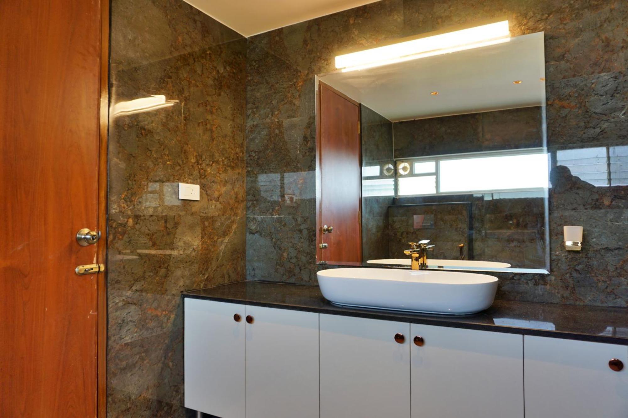 The Pentouz On 100 Feet Road Indiranagar - An Urban Luxury Retreat Lägenhet Bangalore Exteriör bild
